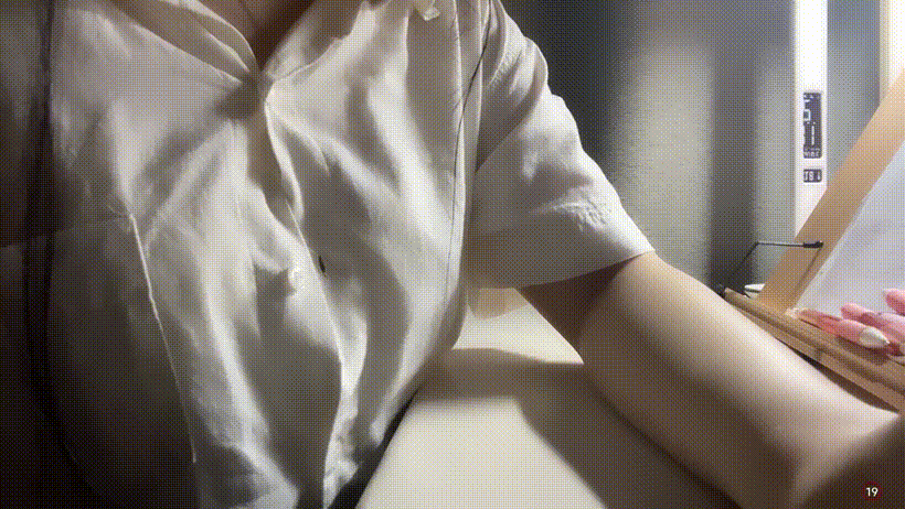 아프리카 슴터디_25.07.19 [가슴올리다 유륜꼭지노출]